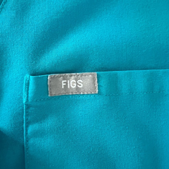 Figs Scrub Set - Picture 4 of 10